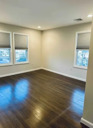 $2,600 | 252 Eastern Avenue, Unit 3, Lynn, MA 01902