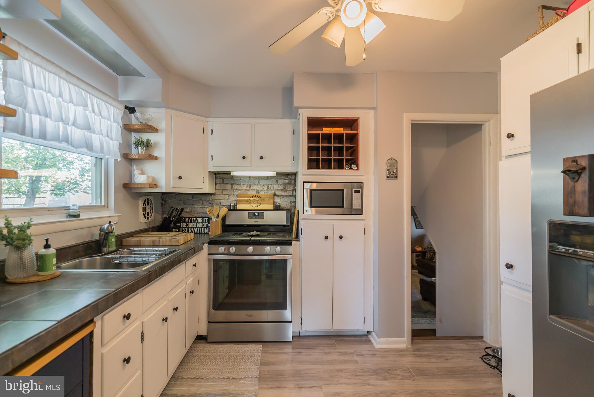 994 Catalpa Road Warminster, PA 18974 - Photo 11 of 30 Freshly painted kitchen