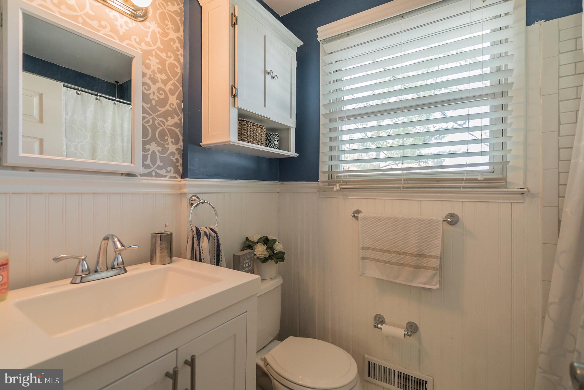 994 Catalpa Road Warminster, PA 18974 - Photo 17 of 30 Updated Bathroom