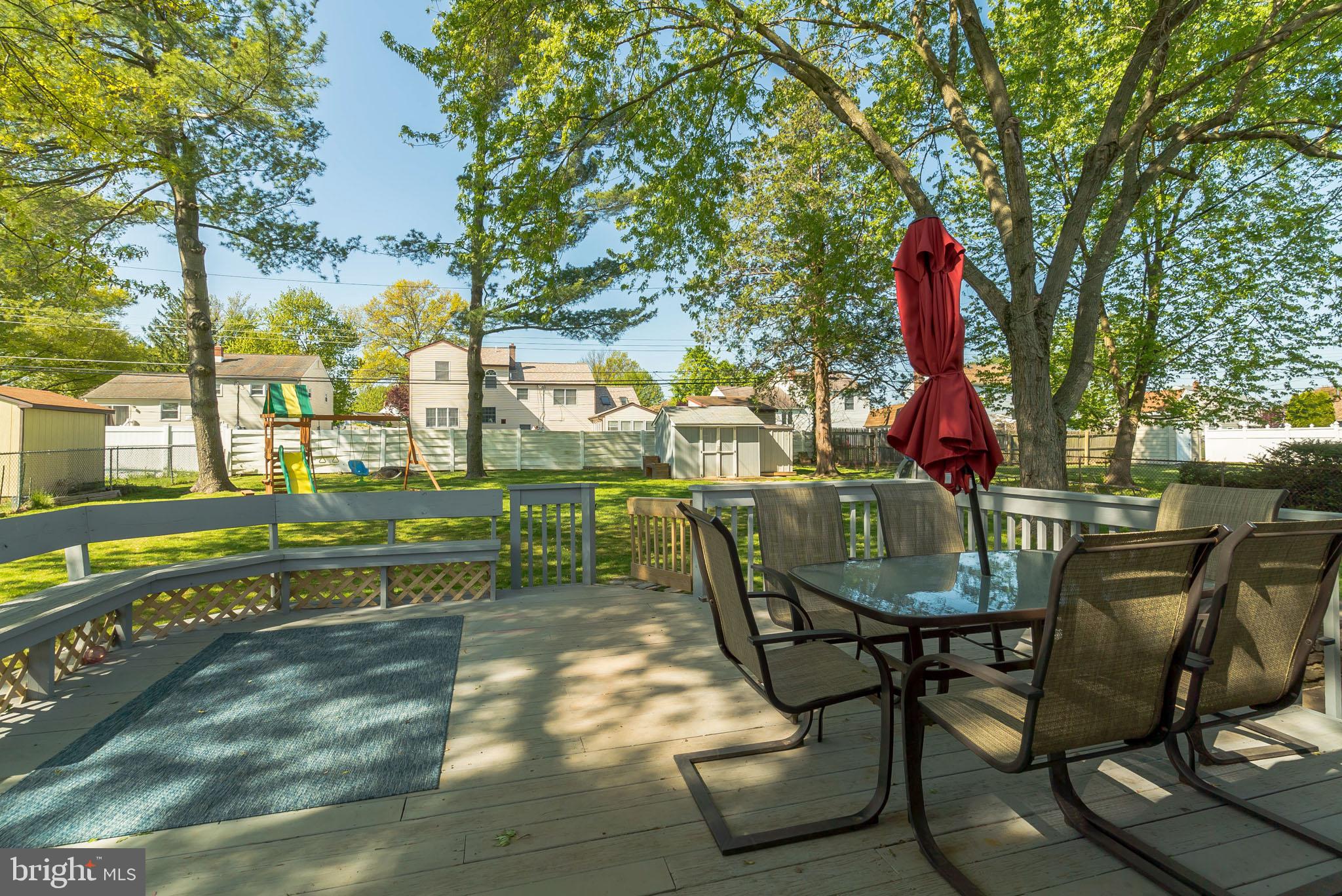 994 Catalpa Road Warminster, PA 18974 - Photo 26 of 30 Deck