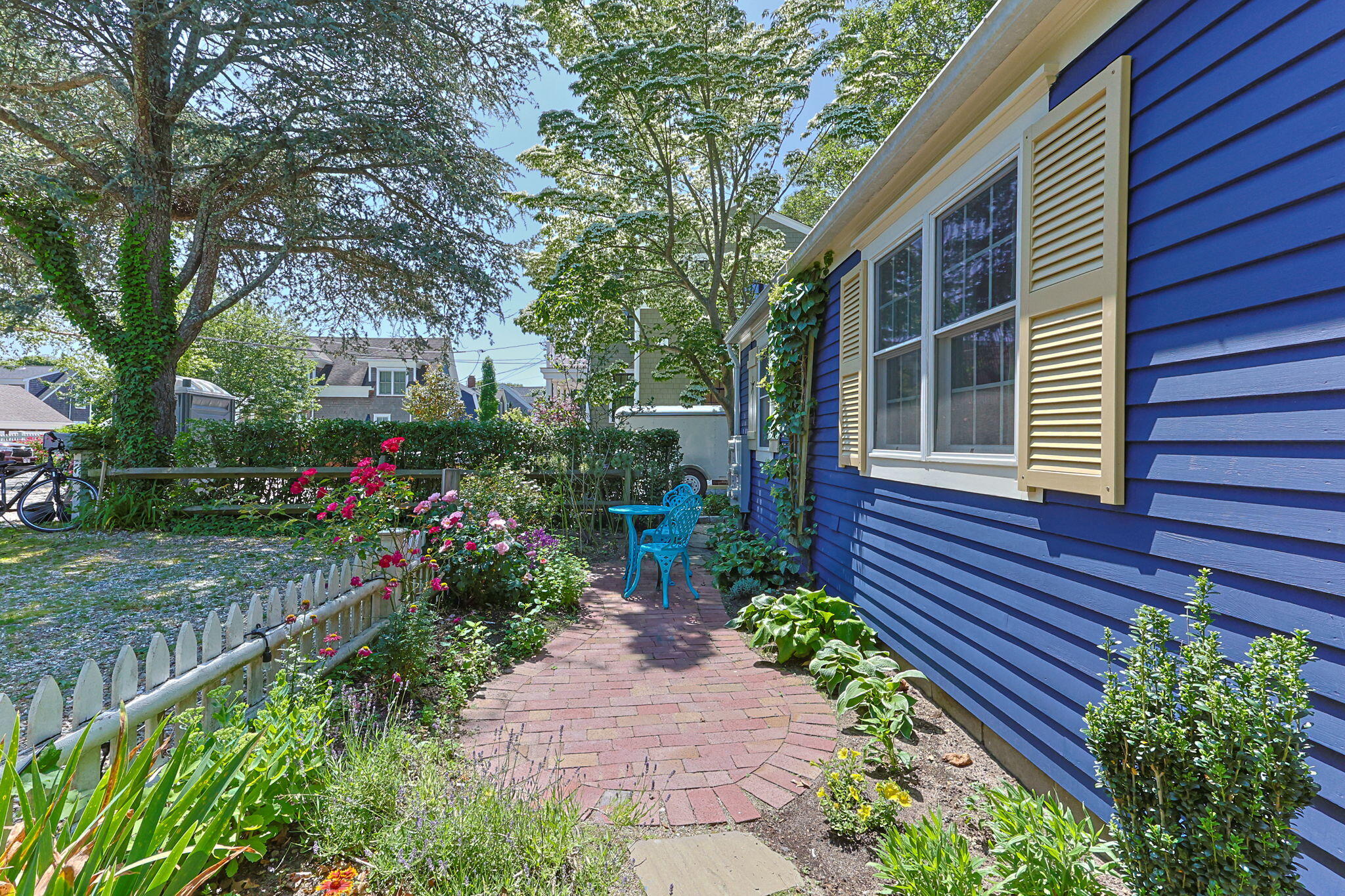 30 Bangs Street, Unit UB Provincetown, MA 02657 - Photo 18 of 21 19-web-or-mls-30-bangs-st-unit-b