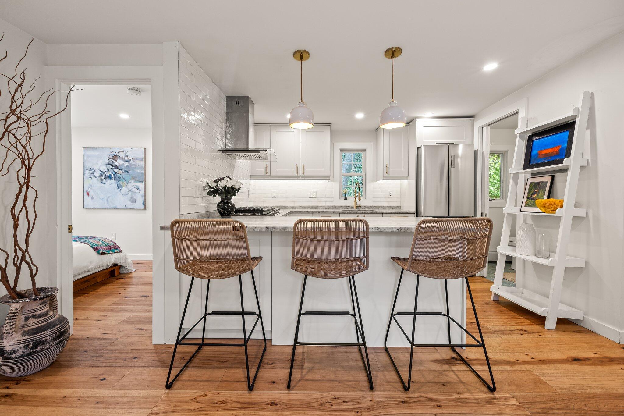 30 Bangs Street, Unit UB Provincetown, MA 02657 - Photo 6 of 21 6-web-or-mls-30-bangs-st-unit-b