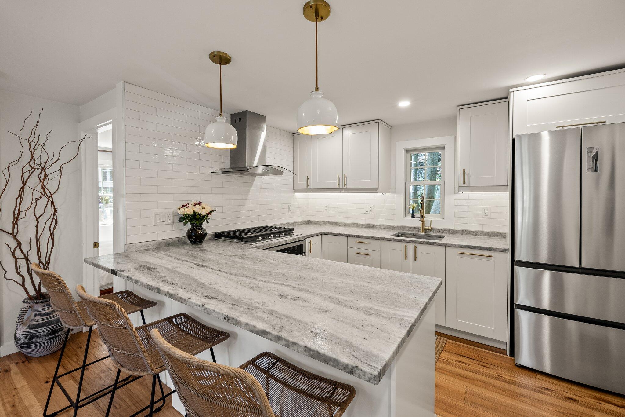 30 Bangs Street, Unit UB Provincetown, MA 02657 - Photo 7 of 21 7-web-or-mls-30-bangs-st-unit-b