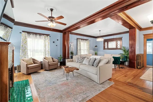 $700,000 | 4033 Warwick Boulevard, Kansas City, MO 64111