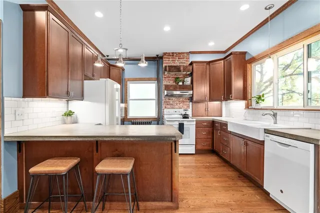 $700,000 | 4033 Warwick Boulevard, Kansas City, MO 64111