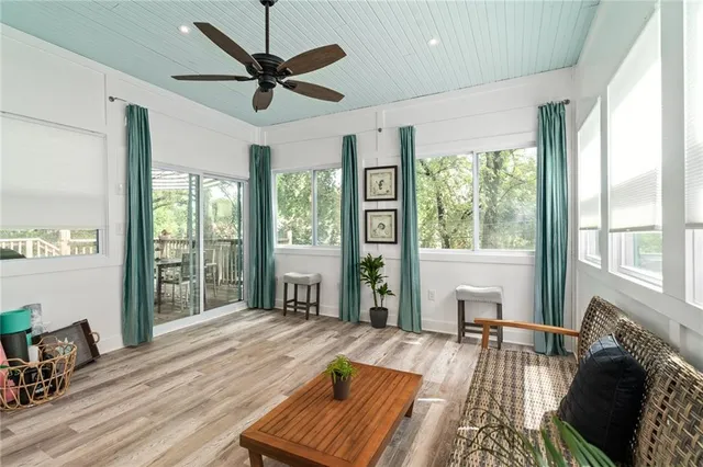 $700,000 | 4033 Warwick Boulevard, Kansas City, MO 64111