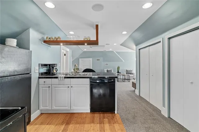 $700,000 | 4033 Warwick Boulevard, Kansas City, MO 64111