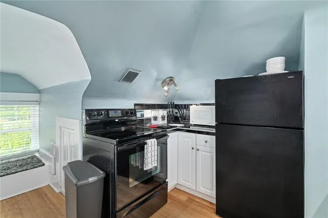 $700,000 | 4033 Warwick Boulevard, Kansas City, MO 64111