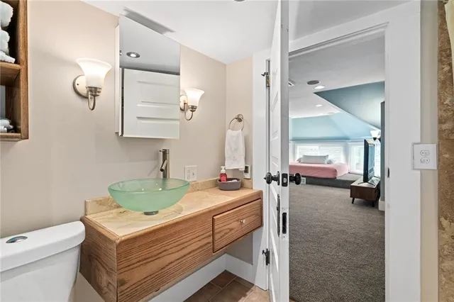 $700,000 | 4033 Warwick Boulevard, Kansas City, MO 64111