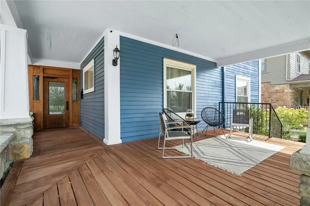 $700,000 | 4033 Warwick Boulevard, Kansas City, MO 64111