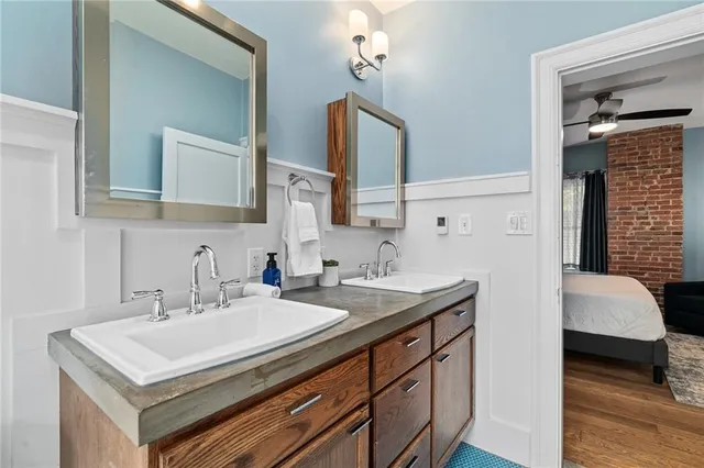 $700,000 | 4033 Warwick Boulevard, Kansas City, MO 64111