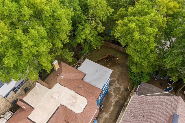 $700,000 | 4033 Warwick Boulevard, Kansas City, MO 64111