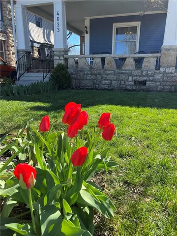 $700,000 | 4033 Warwick Boulevard, Kansas City, MO 64111