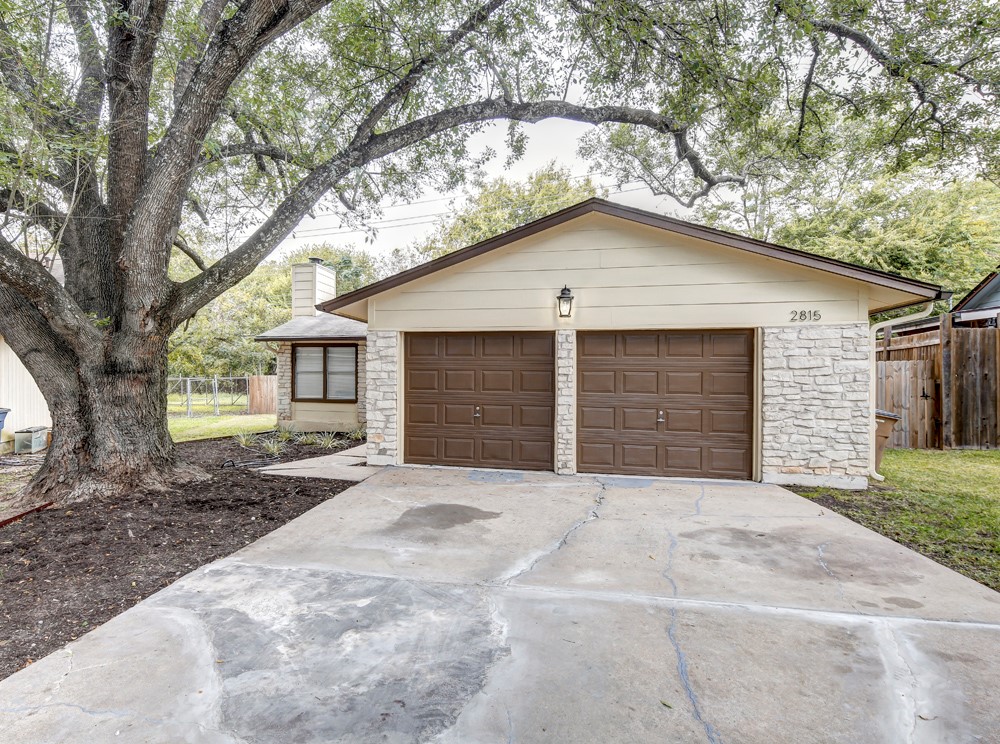 a front view of house with yard