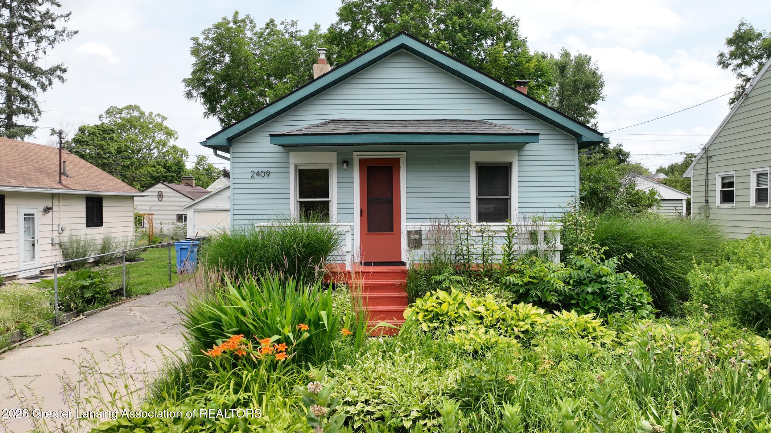 2409 Alpha Street Lansing, MI 48910 - Photo 31 of 46 Front