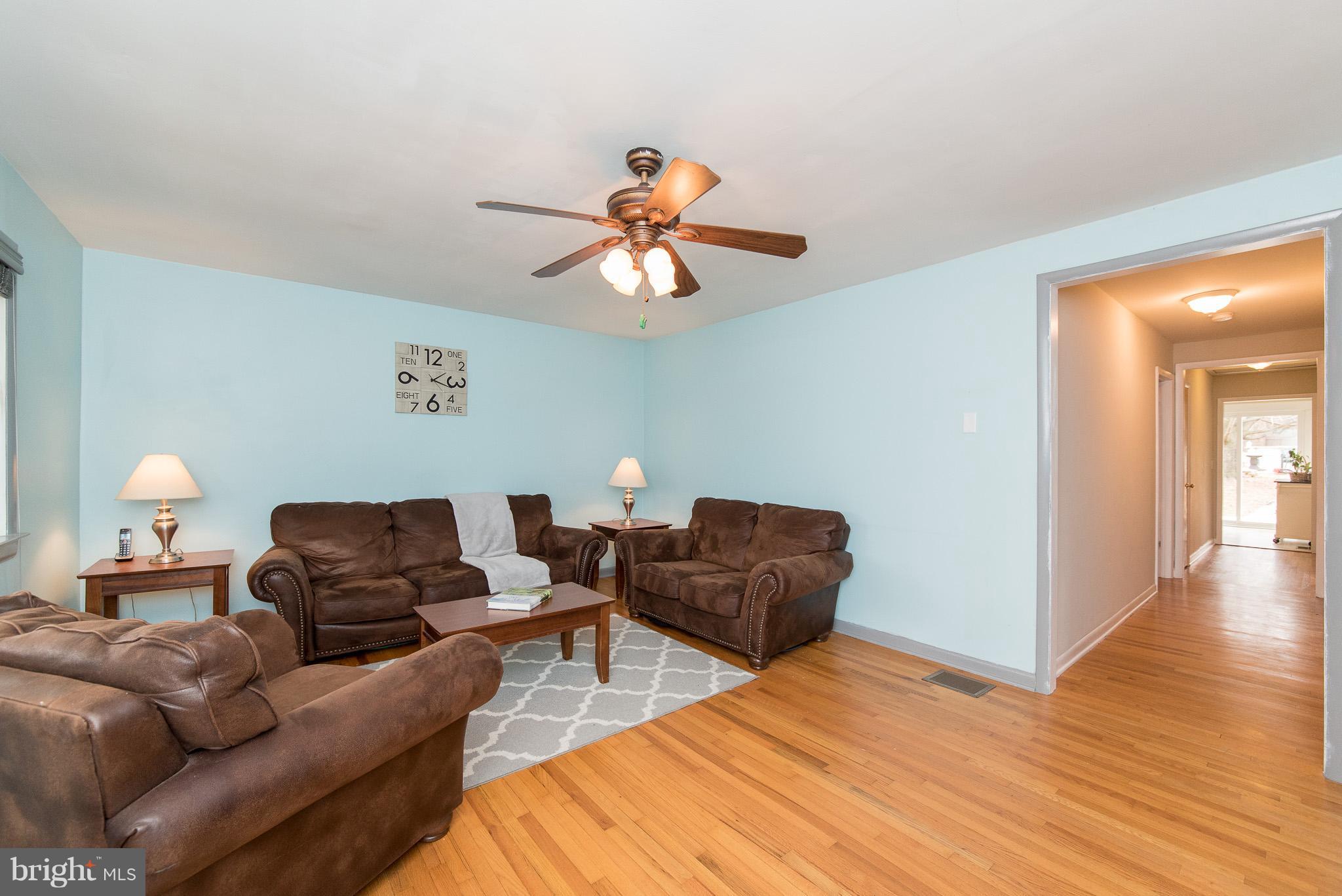 544 Frist Road Colora, MD 21917 - Photo 5 of 30 Living Room