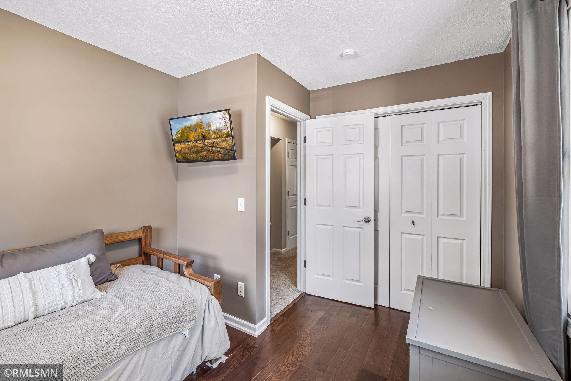 1440 Valleyview Road Chaska, MN 55318 - Photo 32 of 45 Gallery Image 32