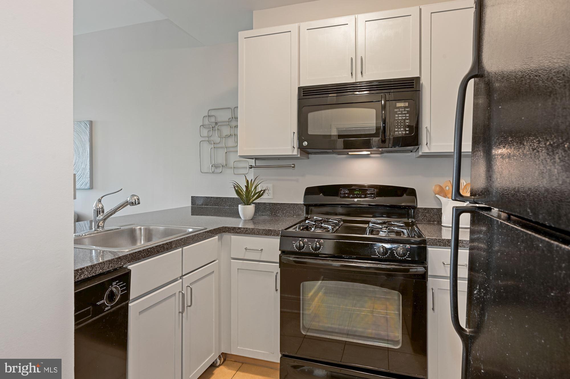 800 4th Street Southwest, Unit S803 Washington, DC 20024 - Photo 15 of 33