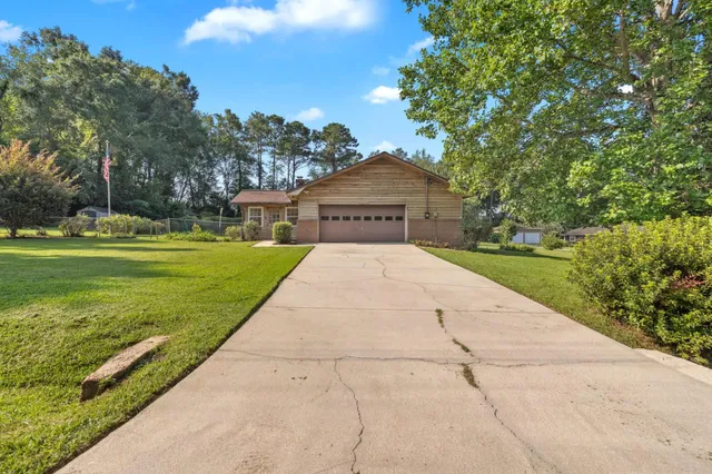 $299,900 | 4905 Vernon Road, Tallahassee, FL 32317