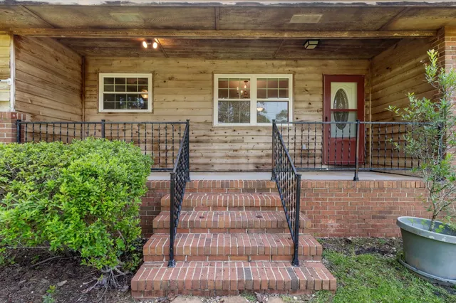 $299,900 | 4905 Vernon Road, Tallahassee, FL 32317