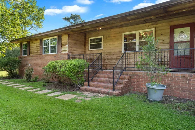 $299,900 | 4905 Vernon Road, Tallahassee, FL 32317