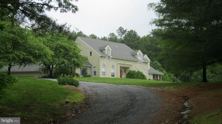 4320 Carrington Road Markham, VA 22643 - Photo 1 of 30 Exterior (Front)