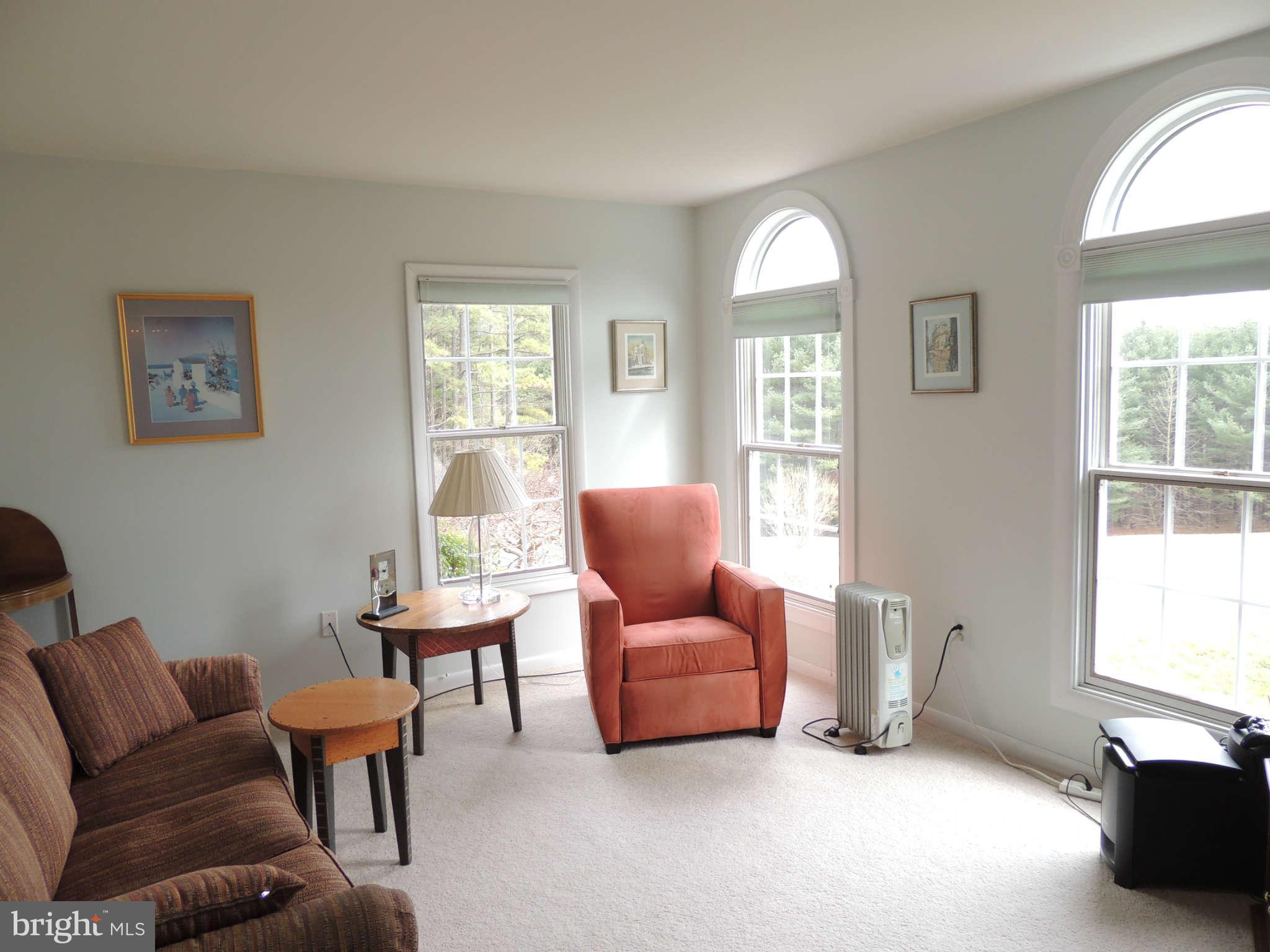 4320 Carrington Road Markham, VA 22643 - Photo 13 of 30 Living Room
