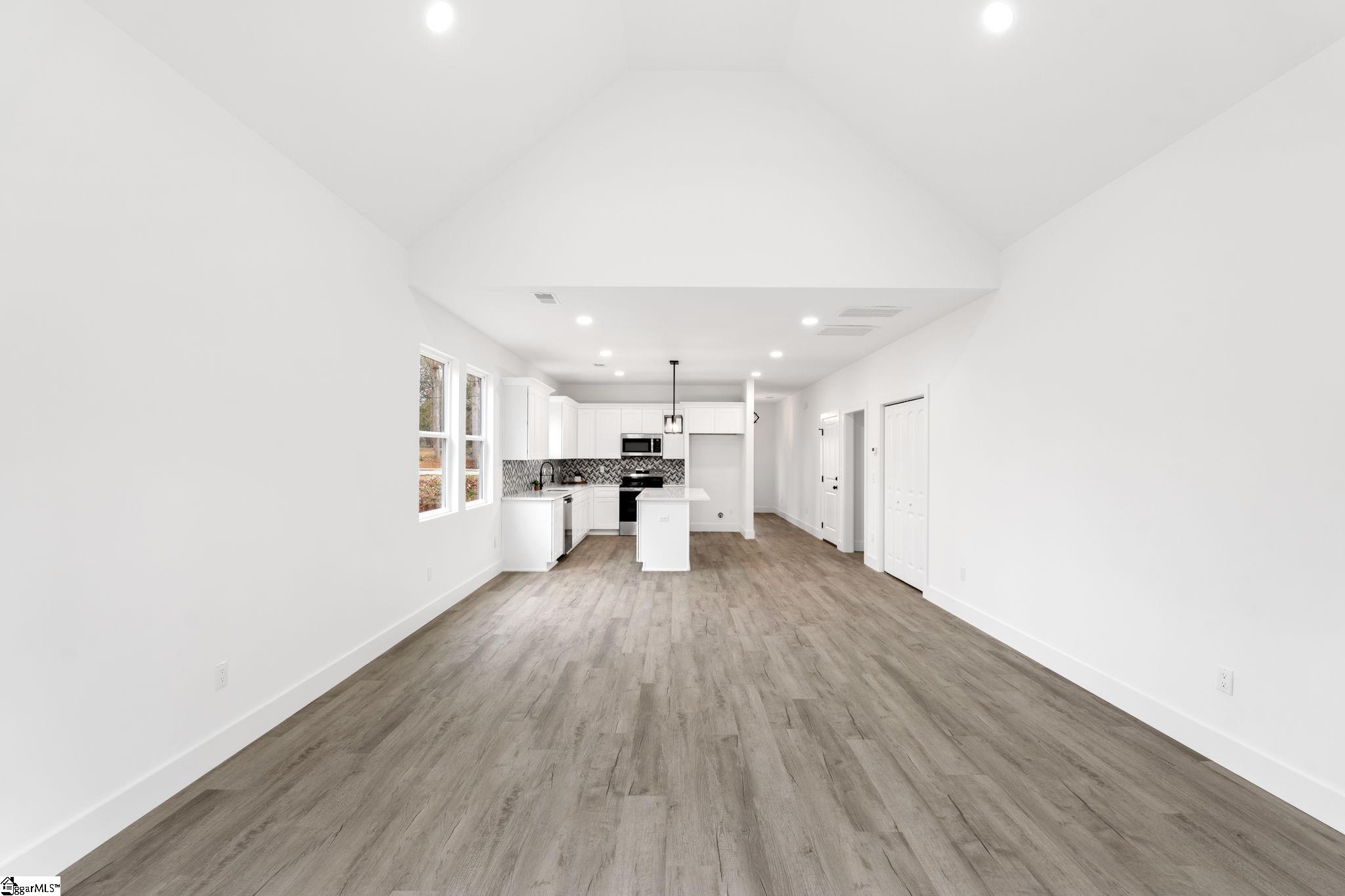 115 Hillcrest Circle Anderson, SC 29624 - Photo 12 of 46