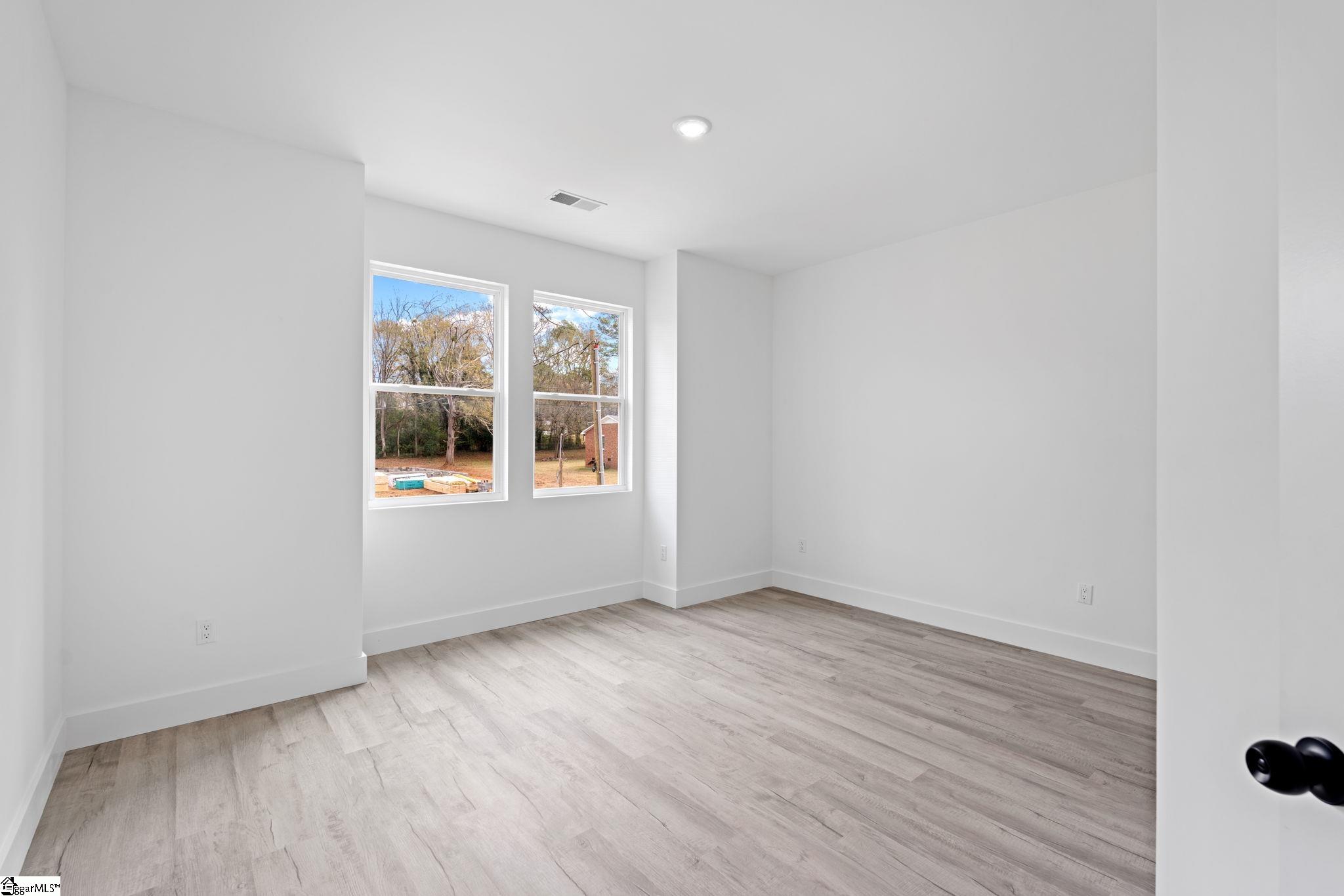 115 Hillcrest Circle Anderson, SC 29624 - Photo 29 of 46