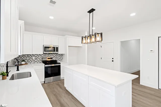 $315,000 | 115 Hillcrest Circle, Anderson, SC 29624