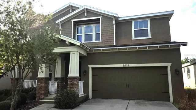 $450,000 | 5919 Esker Falls Lane, Lithia, FL 33547