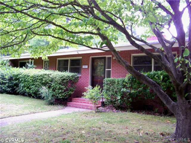 103 Governor Berkeley Road Williamsburg, VA 23185 - Photo 1 of 12 Exterior Front