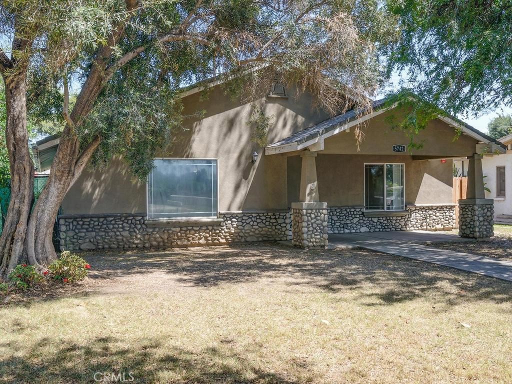 5742 Magnolia Avenue Riverside, CA 92506 - Photo 22 of 25
