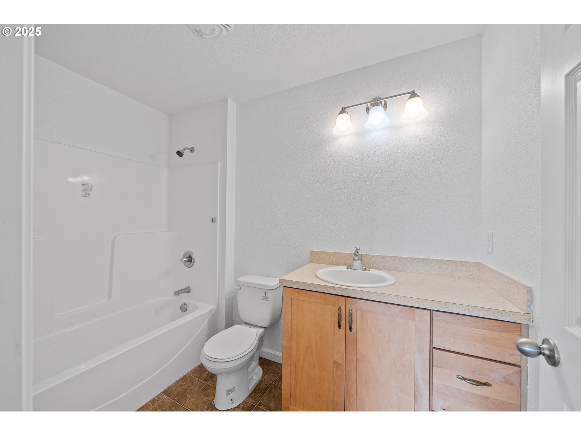 4000 Idaville Road Tillamook, OR 97141 - Photo 11 of 17