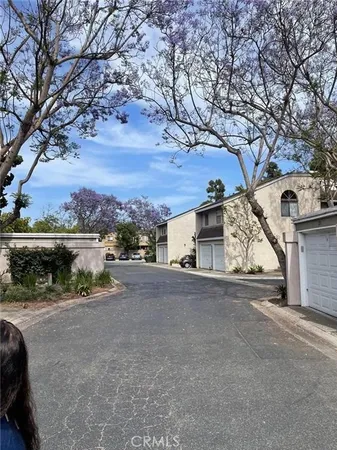 $475,000 | 404 Brighton Springs, Costa Mesa, CA 92627