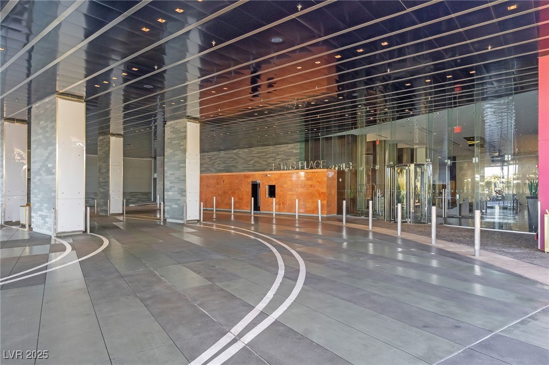 4381 West Flamingo Road, Unit 11308 Las Vegas, NV 89103 - Photo 23 of 26 View of common area