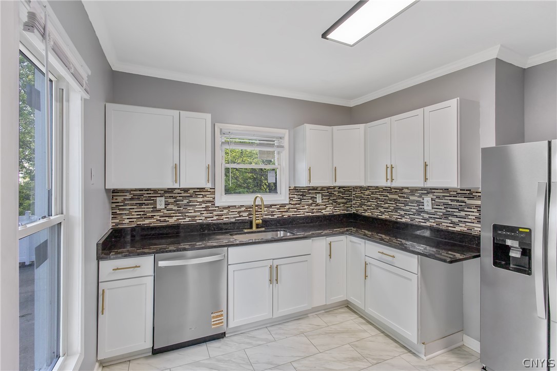203 Maple Street Syracuse, NY 13210 - Photo 23 of 46