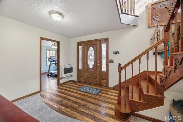 $792,500 | 33992 Garrett Road, Richland, MO 65556