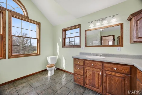 $792,500 | 33992 Garrett Road, Richland, MO 65556