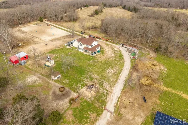 $792,500 | 33992 Garrett Road, Richland, MO 65556