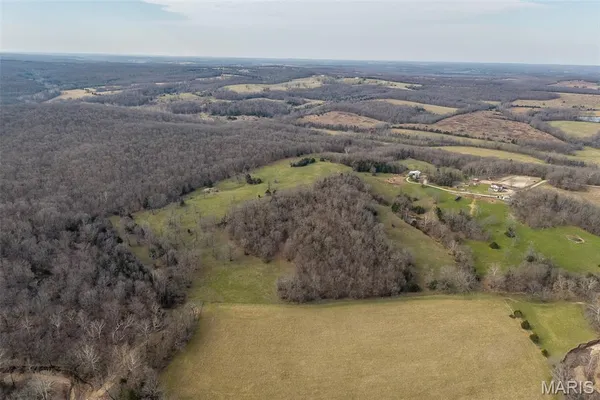 $792,500 | 33992 Garrett Road, Richland, MO 65556