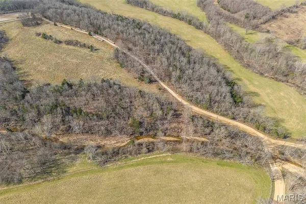 $792,500 | 33992 Garrett Road, Richland, MO 65556