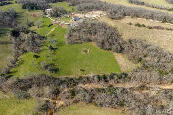 $792,500 | 33992 Garrett Road, Richland, MO 65556