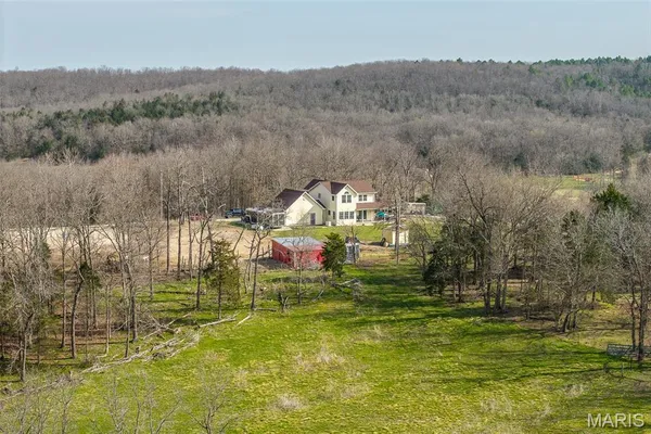 $792,500 | 33992 Garrett Road, Richland, MO 65556