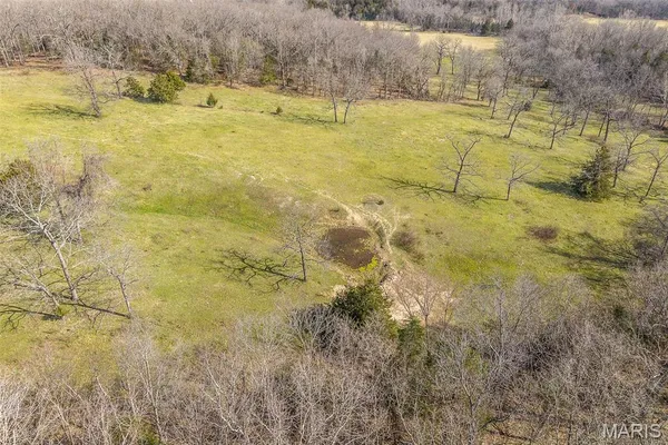 $792,500 | 33992 Garrett Road, Richland, MO 65556