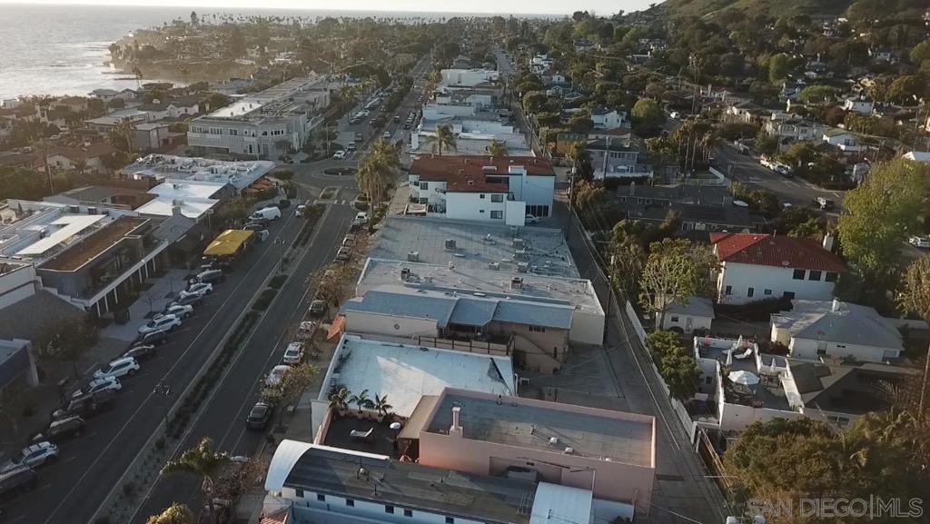 5639 La Jolla Boulevard La Jolla, CA 92037 - Photo 7 of 15 an aerial view of multiple houses with yard