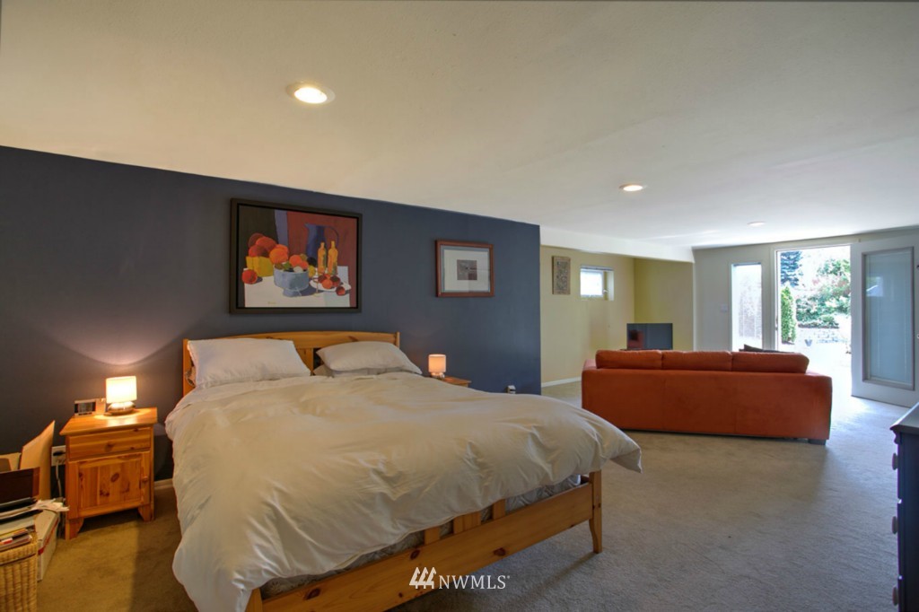 12421 87th Avenue South Renton, WA 98057 - Photo 11 of 24 Gallery Image 11