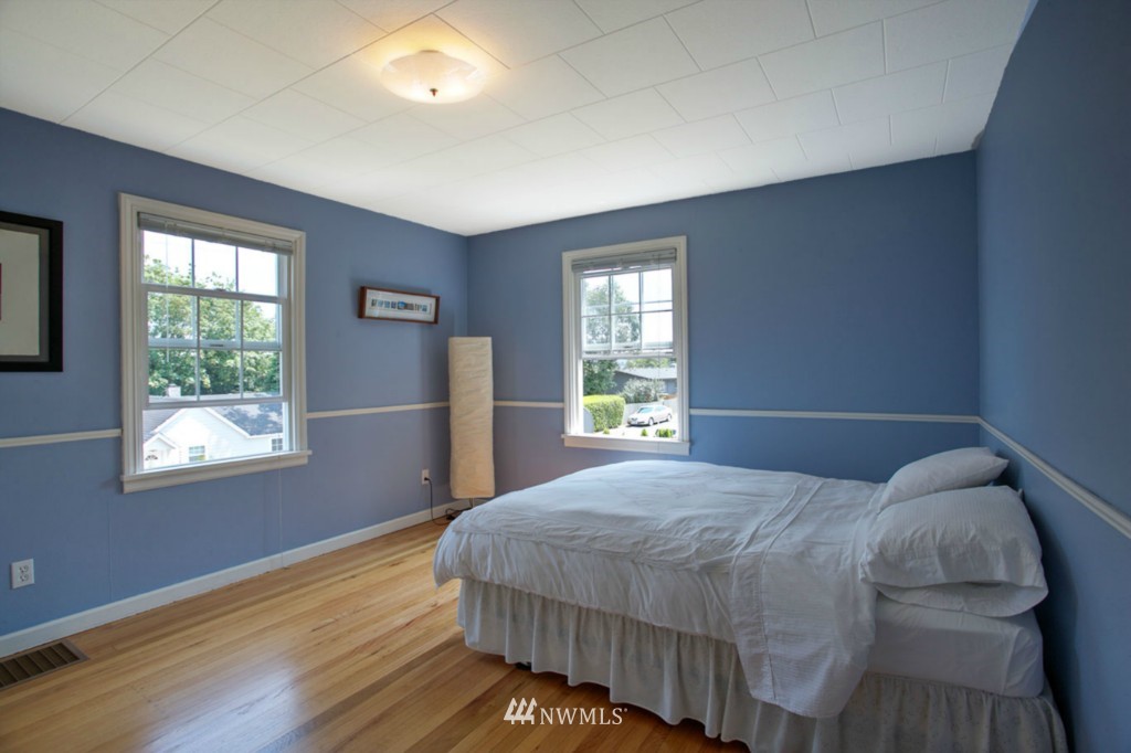 12421 87th Avenue South Renton, WA 98057 - Photo 13 of 24 Gallery Image 13