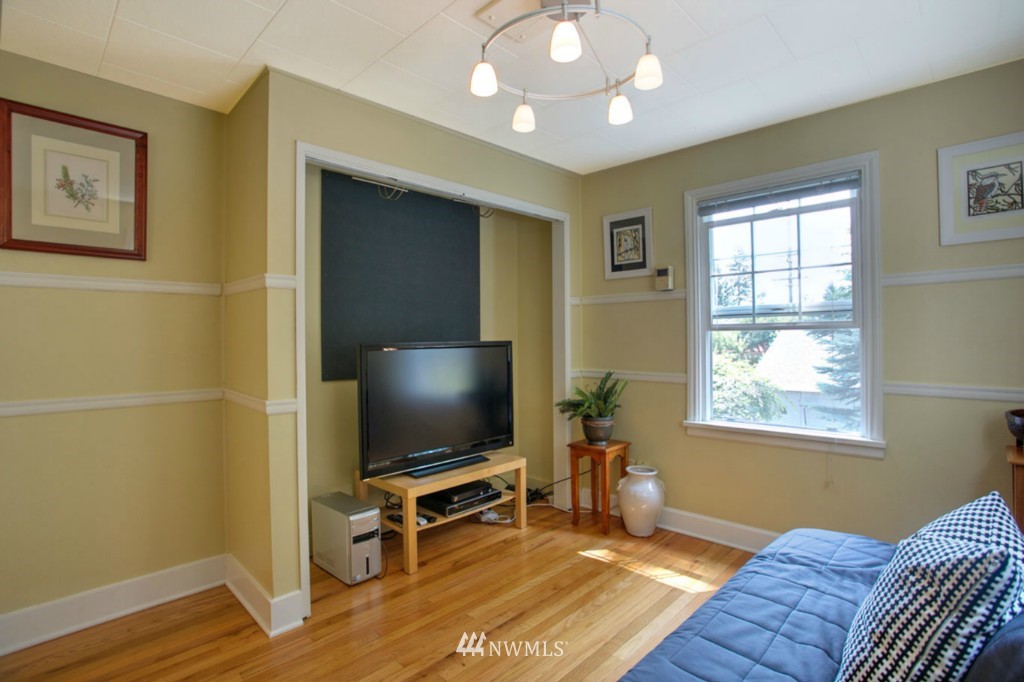 12421 87th Avenue South Renton, WA 98057 - Photo 14 of 24 Gallery Image 14