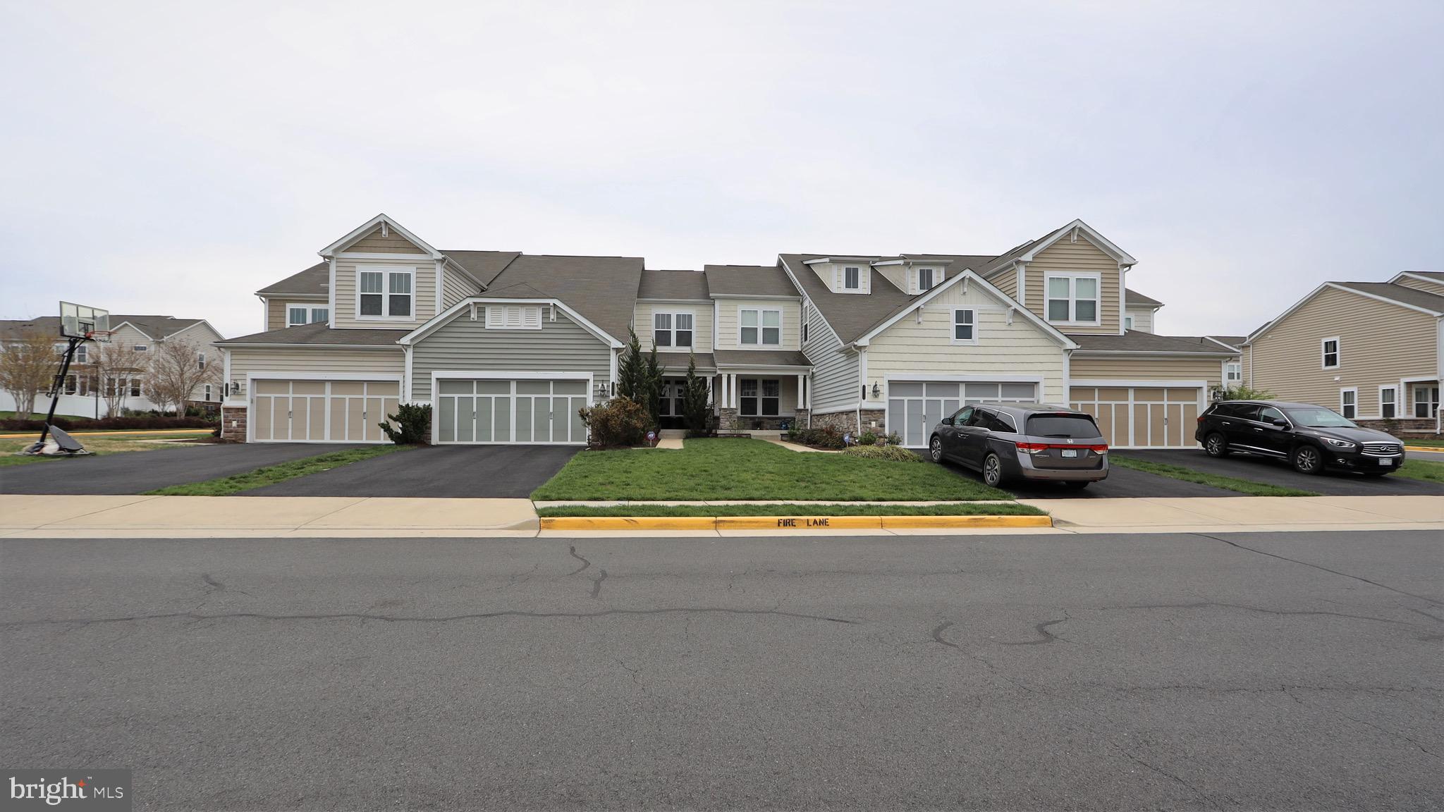 23552 Christina Ridge Square Ashburn, VA 20148 - Photo 28 of 52 Gallery Image 28